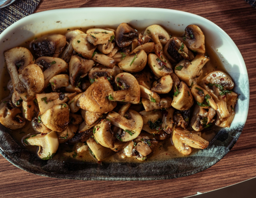 champignons bruns sautés persil