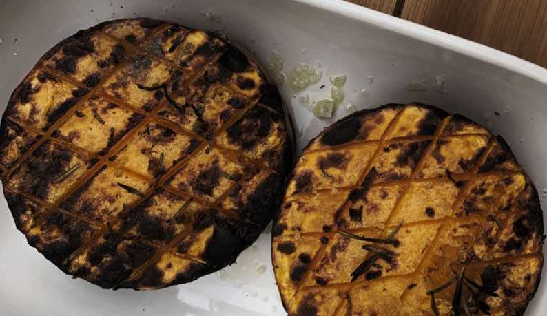 "Steak" de butternut au romarin