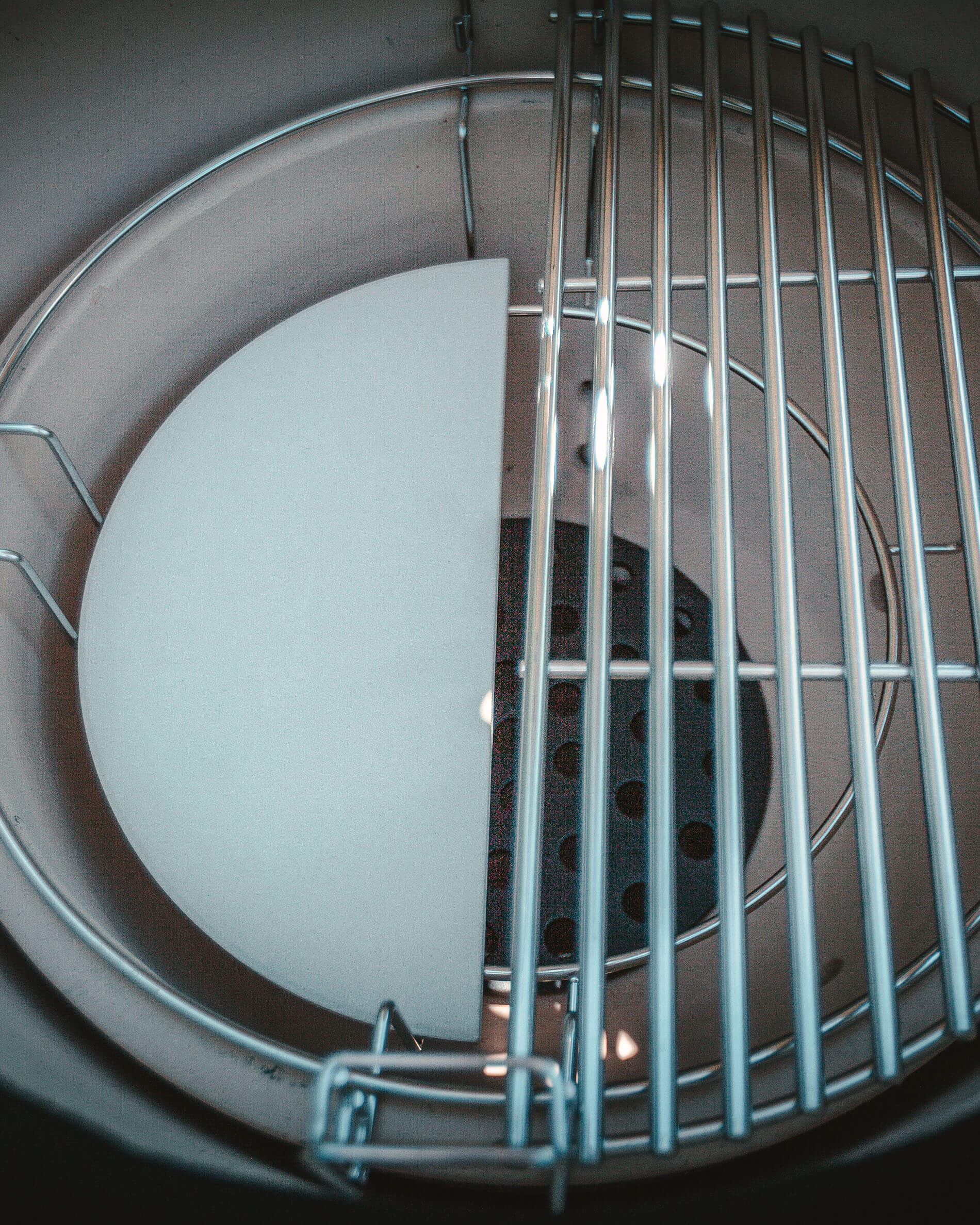 Halve plaat voor indirect grillen