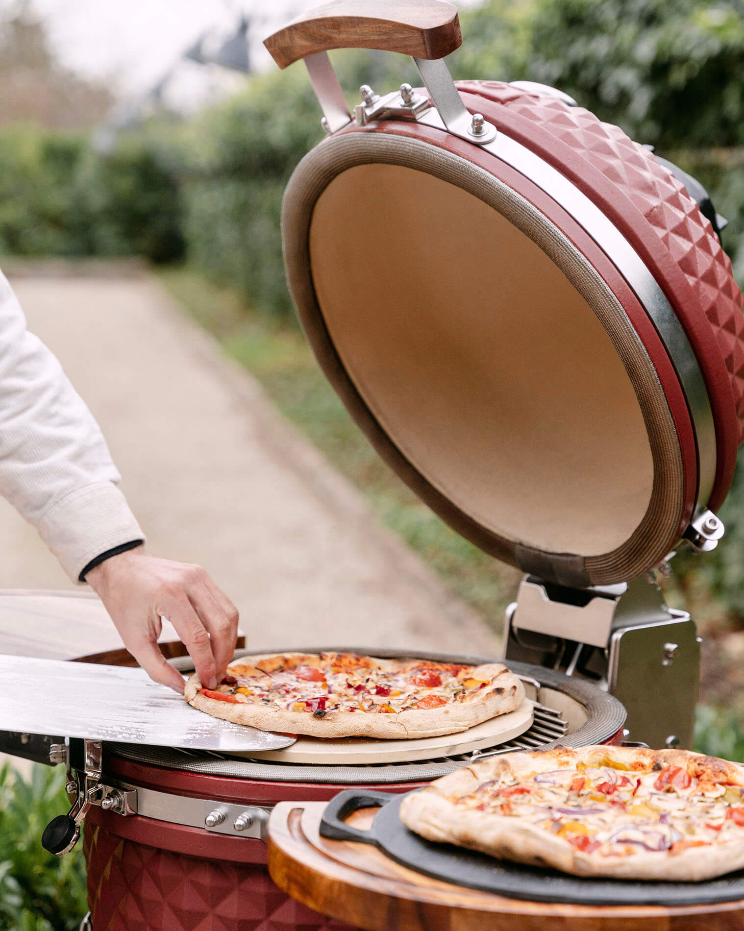 Pizzas cuites au kamado