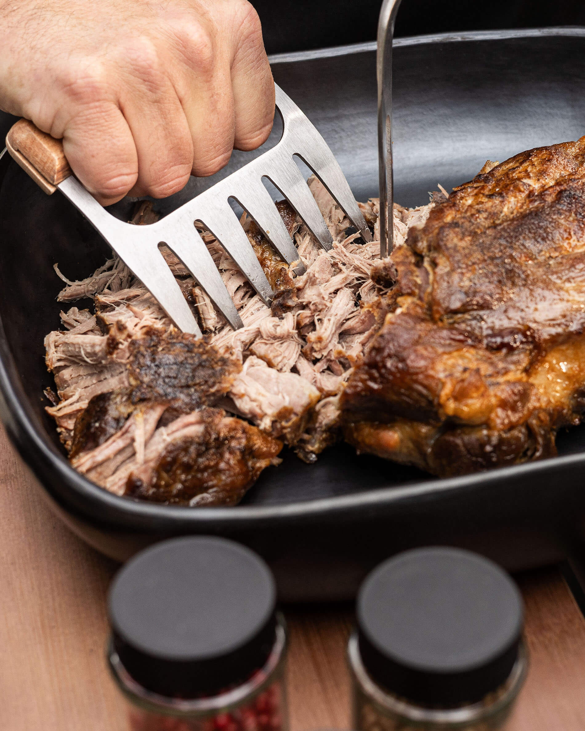 paire de griffes avec viande